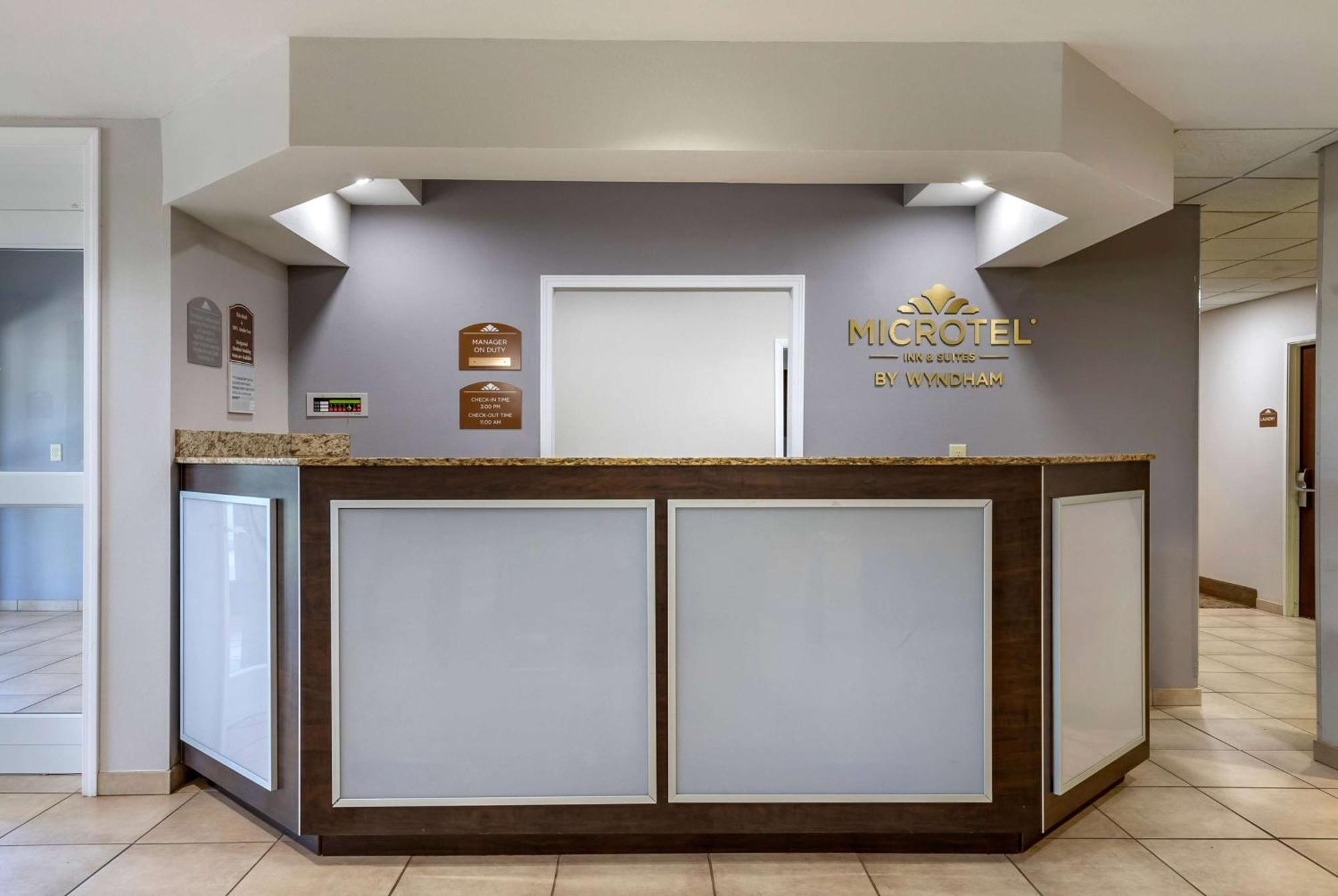 Microtel Inn&suites Dillsboro/sylva Hotel 2*